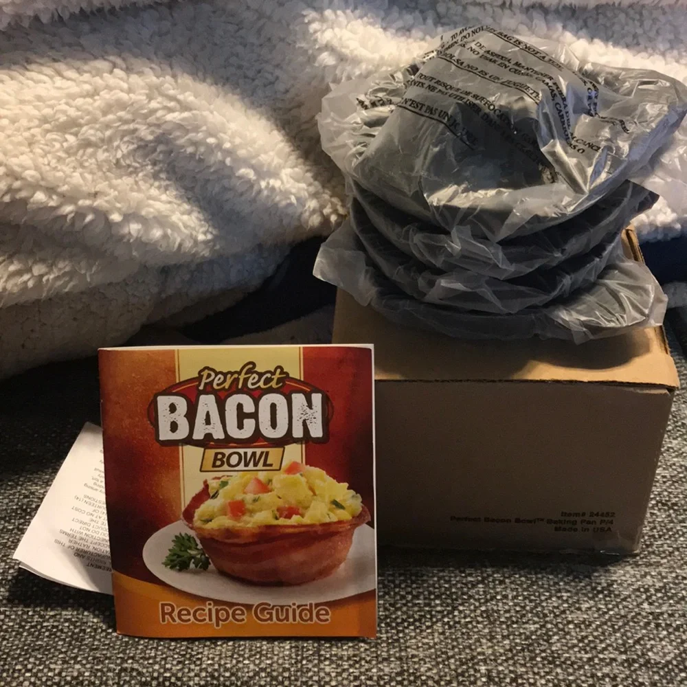NWT ASOTV Perfect Bacon Bowl set of 4